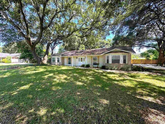 3202 Swan Ln in Pensacola, FL - Building Photo - Building Photo