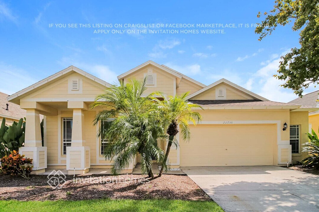 22730 Neff Ct in Land O Lakes, FL - Foto de edificio