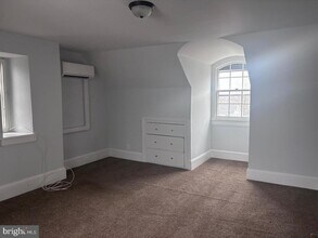 51 OAK 2ND FLOOR St in Salem, NJ - Building Photo - Building Photo