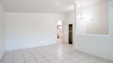 1420 Garrett Ct in Rohnert Park, CA - Building Photo - Building Photo