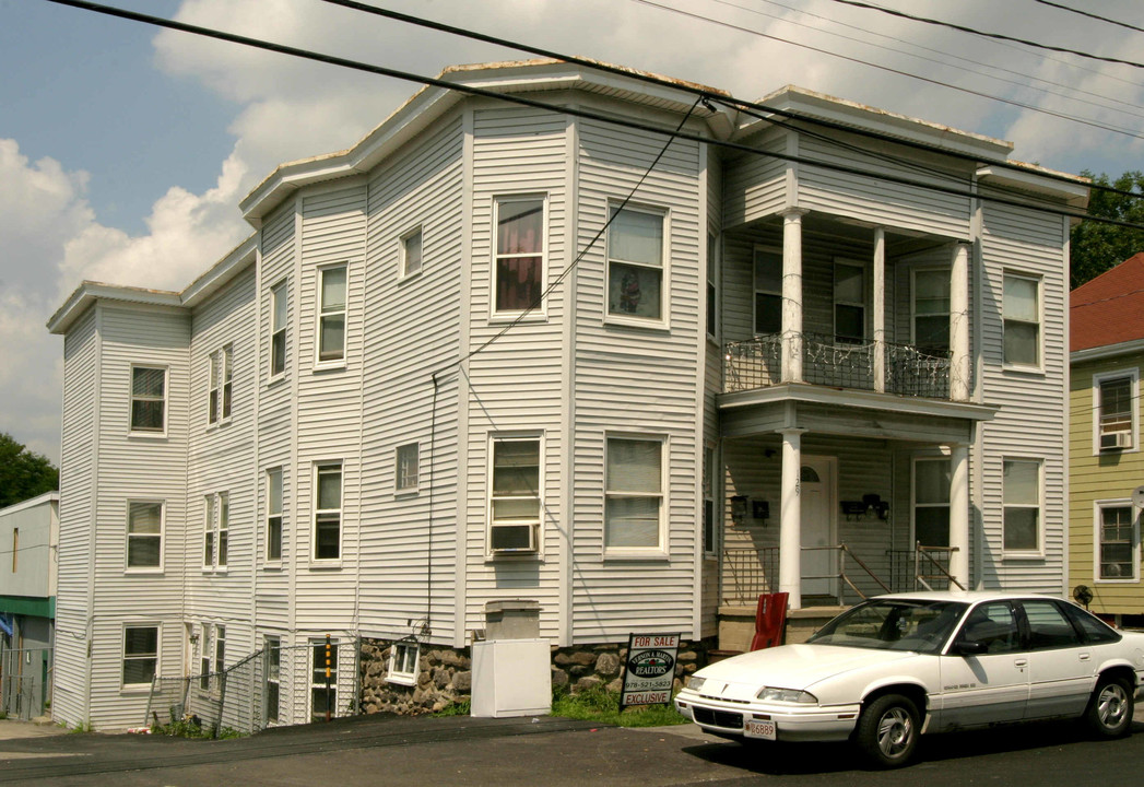 129 S Elm St in Haverhill, MA - Building Photo