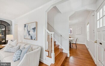 4413 Butterworth Pl NW in Washington, DC - Foto de edificio - Building Photo