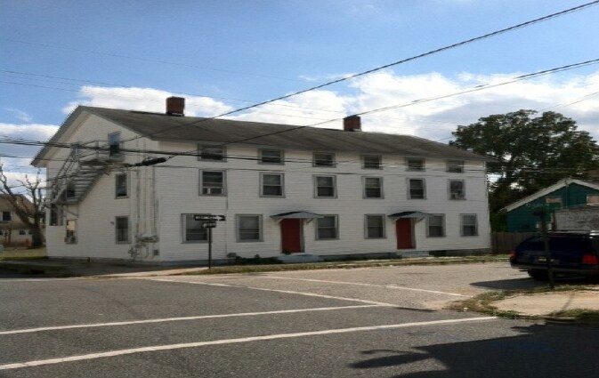 401-403 W Green St in Millville, NJ - Building Photo