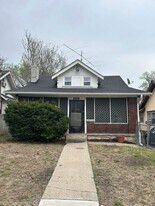 5831 Euclid Ave E in Kansas City, MO - Building Photo