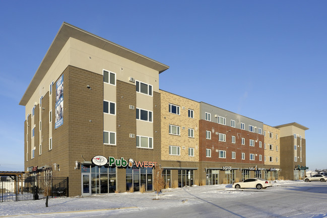 Boulevard Square in West Fargo, ND - Building Photo - Building Photo