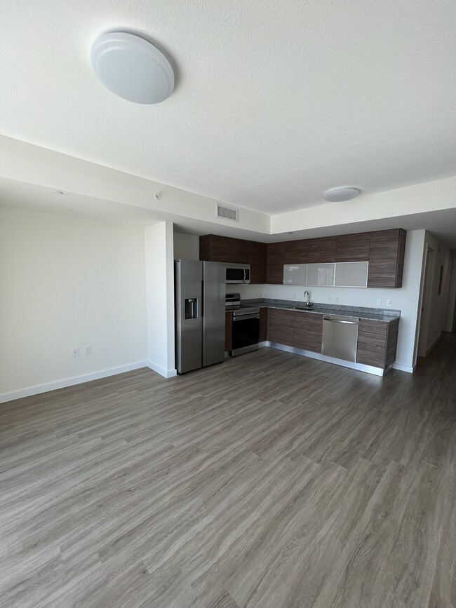 property at 467 SW 4th St
