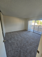 2221 E Lenita Ln in Santa Ana, CA - Building Photo - Building Photo