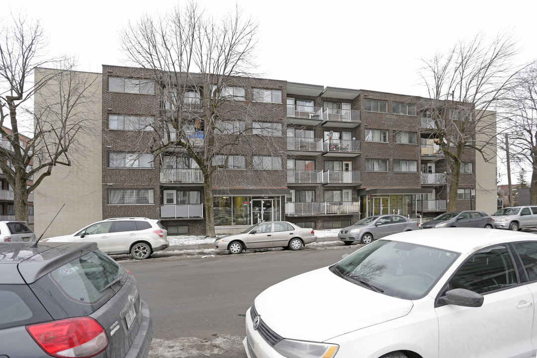 4055 Bourret in Montréal, QC - Building Photo