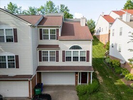 385 Silver Leaf Dr NW in Christiansburg, VA - Building Photo