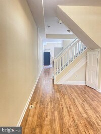 538 N Pulaski St photo'