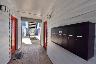 4033 Gilbert Ave in Dallas, TX - Building Photo - Building Photo