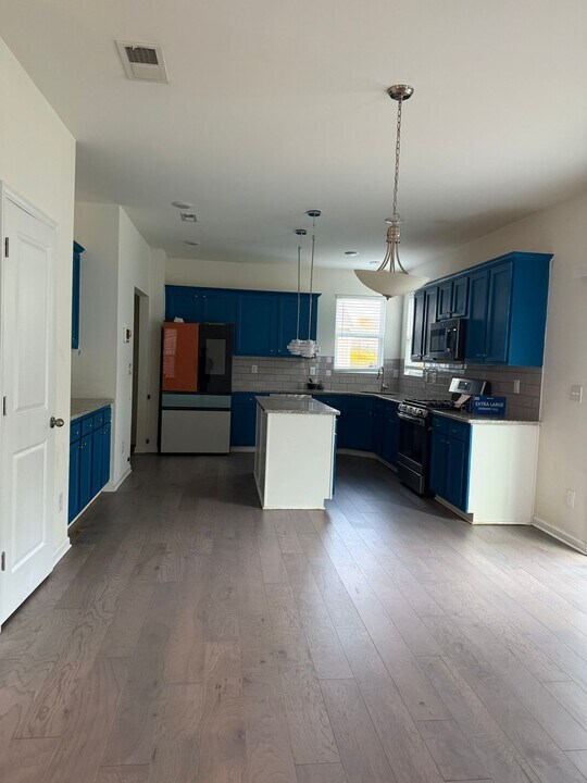 7339 Wheyfield Dr in Charlotte, NC - Building Photo