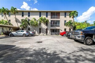 215 NE 16th Ave, Unit 106 in Fort Lauderdale, FL - Building Photo