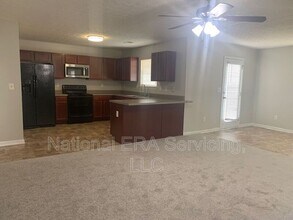 246 Millstone Dr in Hampton, GA - Building Photo - Building Photo