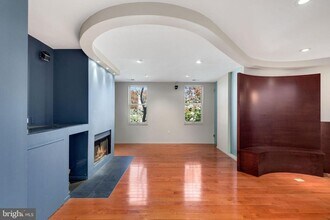 721 D St NE in Washington, DC - Building Photo - Building Photo