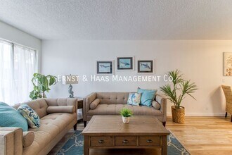 5500 Ackerfield Ave in Long Beach, CA - Building Photo - Building Photo