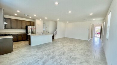 8736 Victoria Pk St in Las Vegas, NV - Building Photo - Building Photo