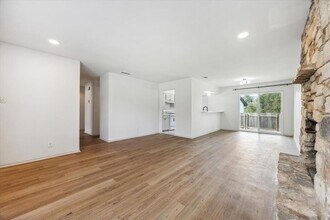 807 Castle Ridge Rd, Unit A in Austin, TX - Building Photo - Building Photo