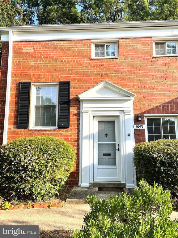 property at 1643 Preston Rd