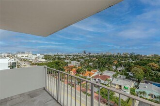 1300 Alton Rd, Unit 9A in Miami Beach, FL - Building Photo - Building Photo