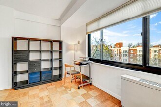 5410 Connecticut Ave NW in Washington, DC - Building Photo - Building Photo