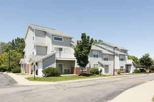 Suffolk Court Apartments