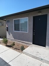 3855 Stobbs Way in Riverside, CA - Building Photo - Building Photo