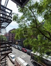 East 5th Street, Unit 3B in New York, NY - Building Photo - Building Photo
