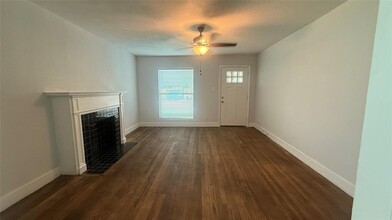 104 Gum Gully Rd in Crosby, TX - Building Photo - Building Photo