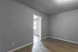 1812 E 13th St in Chattanooga, TN - Building Photo - Building Photo