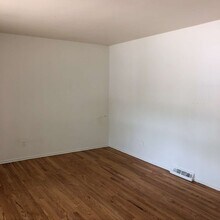 1220 Southridge Dr in Fort Collins, CO - Building Photo - Building Photo