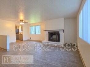2326 21st Pl in Forest Grove, OR - Building Photo - Building Photo