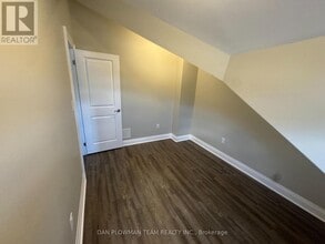 460 Park Rd S in Oshawa, ON - Building Photo - Building Photo