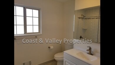 752 Carmelita Dr in Salinas, CA - Building Photo - Building Photo