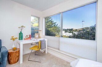 135 Red Rock Way in San Francisco, CA - Building Photo - Building Photo