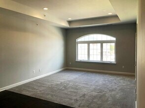 5535 Arbor Chase Dr in Ann Arbor, MI - Building Photo - Building Photo