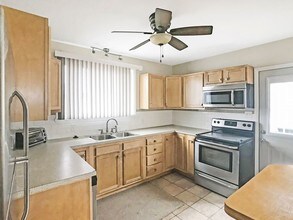 512 Brandon Pl in Williamsport, PA - Building Photo - Building Photo