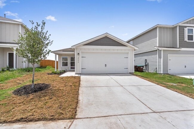 property at 3959 Trail de Paris
