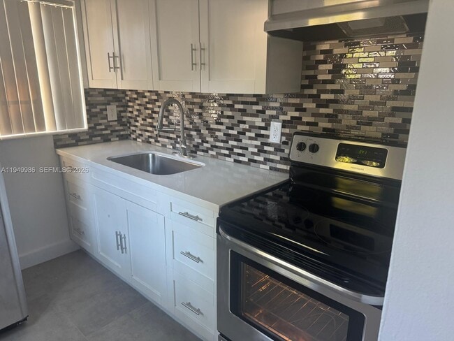 1631 Rodman St in Hollywood, FL - Building Photo - Building Photo