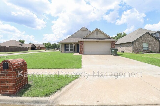 13102 N 132nd E Ave in Collinsville, OK - Building Photo - Building Photo