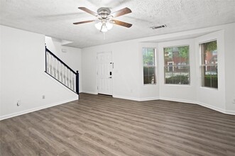 5812 Wind Gate Ln in Lithonia, GA - Building Photo - Building Photo