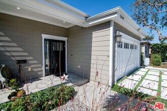 2947 Kelton Ave in Los Angeles, CA - Building Photo - Building Photo