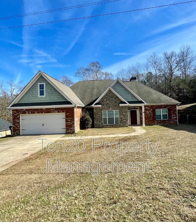 28 White Pine Way in Phenix City, AL - Building Photo - Building Photo