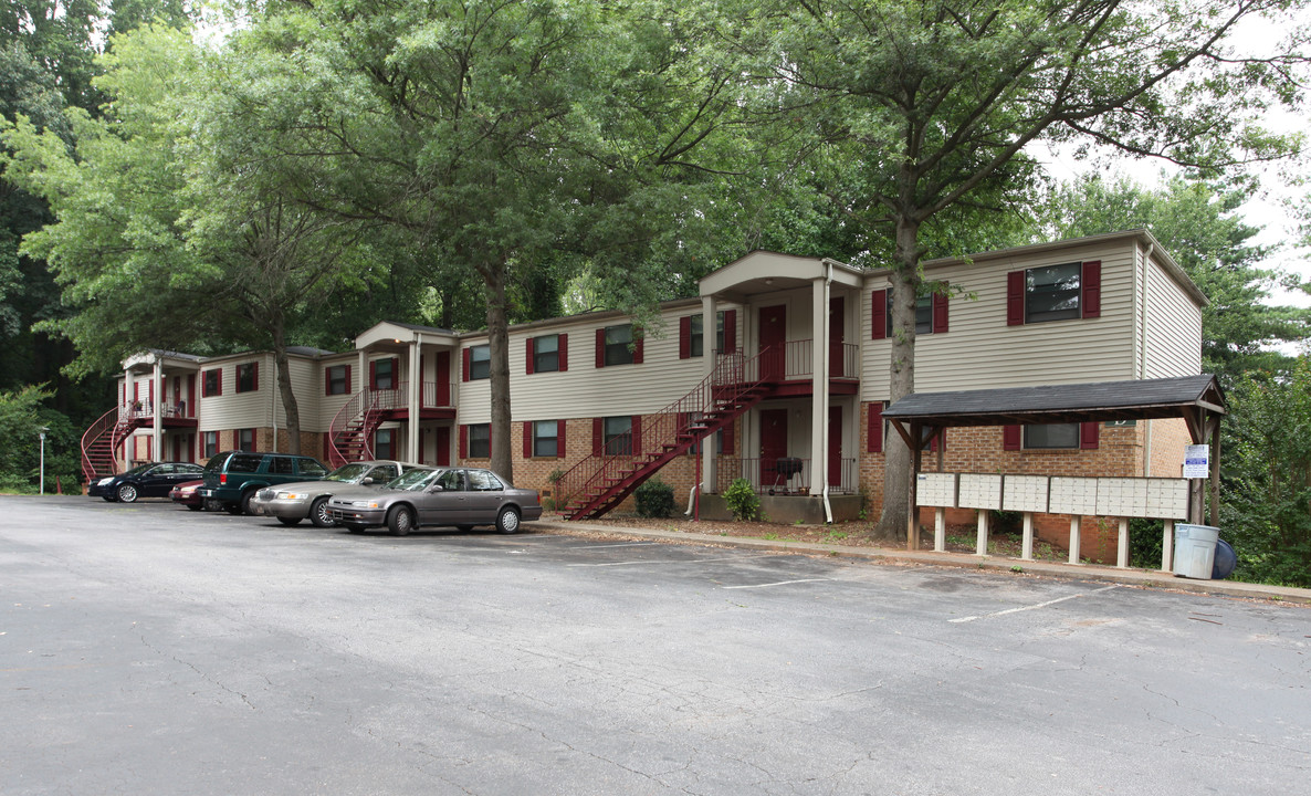 Tracewood Apartments in Forest Park, GA - Building Photo