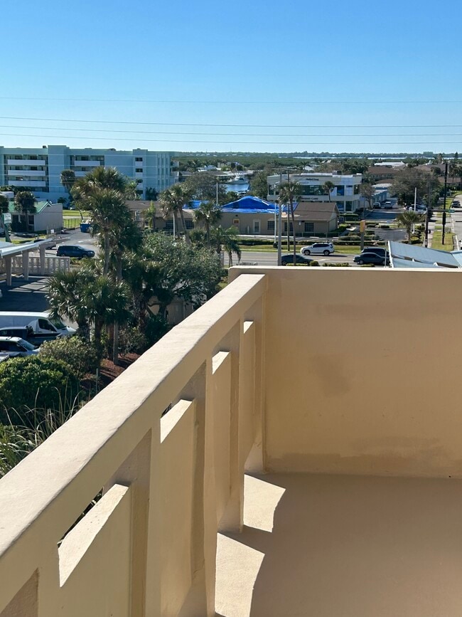 2020 N Atlantic Ave, Unit 209N in Cocoa Beach, FL - Building Photo - Building Photo