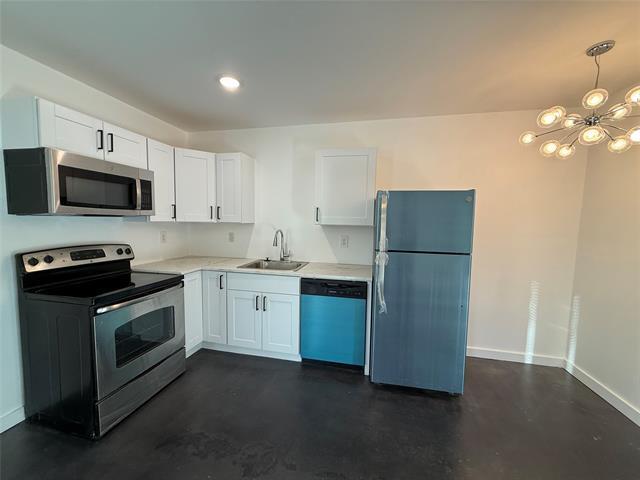 property at 1135 Holly Glen Cir