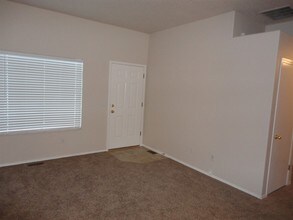 2401 Louisiana Pl in Nampa, ID - Building Photo - Building Photo