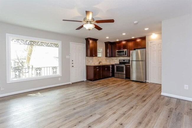 property at 808 W Main St