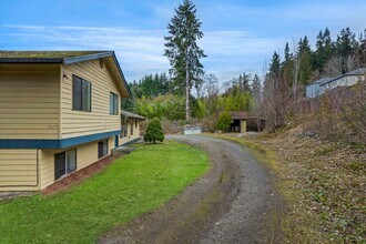 4011 228th St SE in Bothell, WA - Building Photo - Building Photo
