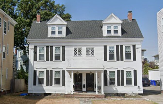 920 E 4th St, Unit 1 in Boston, MA - Building Photo